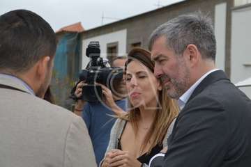 El senador nacionalista Fernando Clavijo durante la visita a Telde (Foto TA)